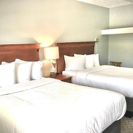 Empire Lakeshore Inn Extérieur photo