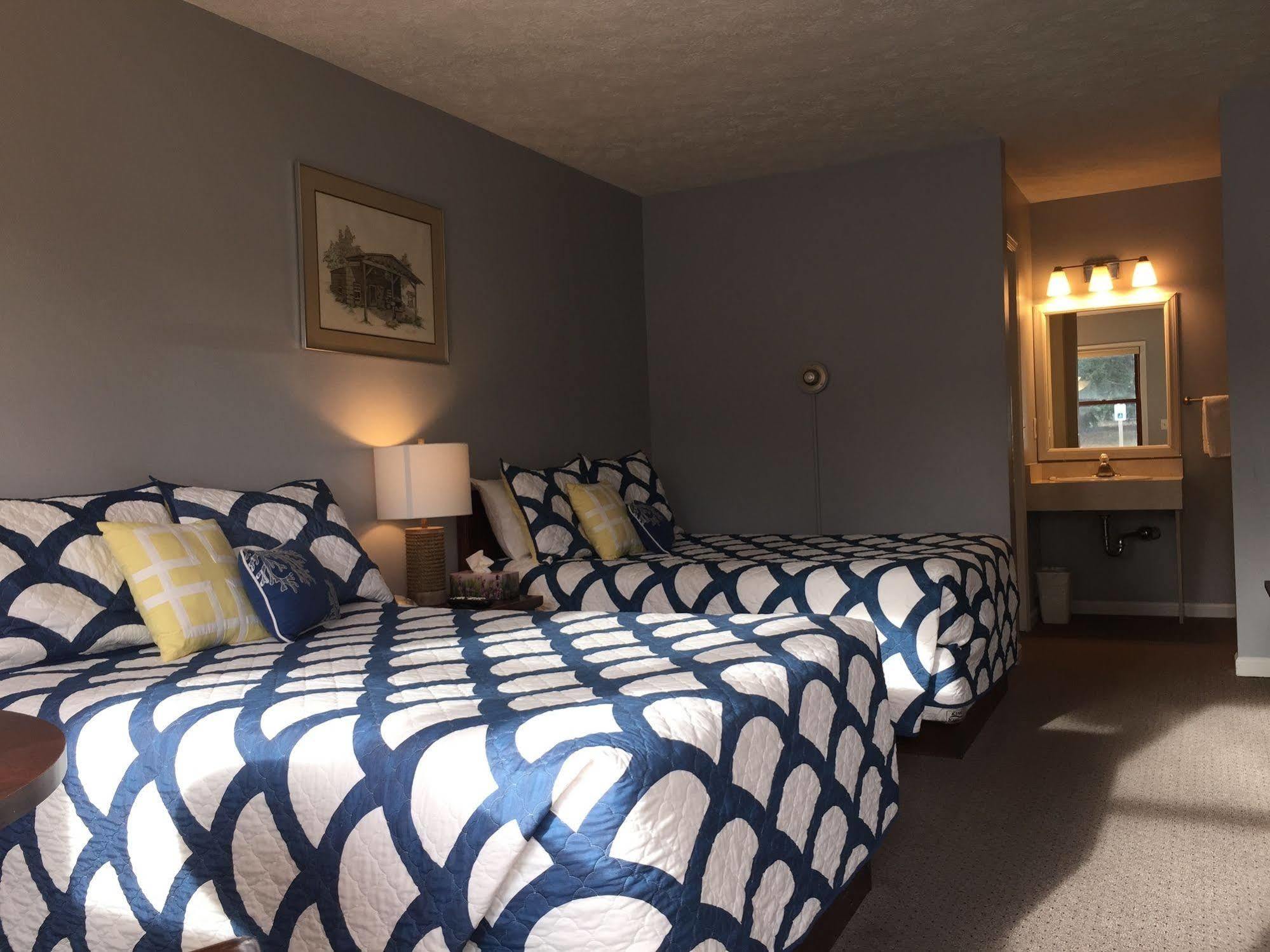 Empire Lakeshore Inn Extérieur photo